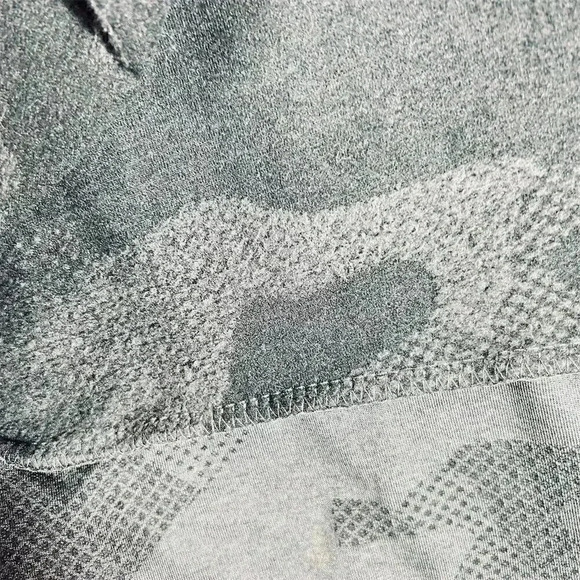Mondetta Performance Camo Hoodie Gray Womens Medium Thumb Holes Kangaroo Pocket - Picture 6 of 8